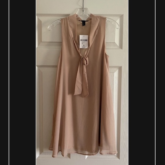 Chiffon dress - Picture 1 of 3